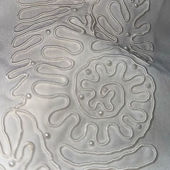 Vintage White Embroidered Beaded Chiffon Short Sleeve Button Down Blouse Size 10 - Picture 9 of 10